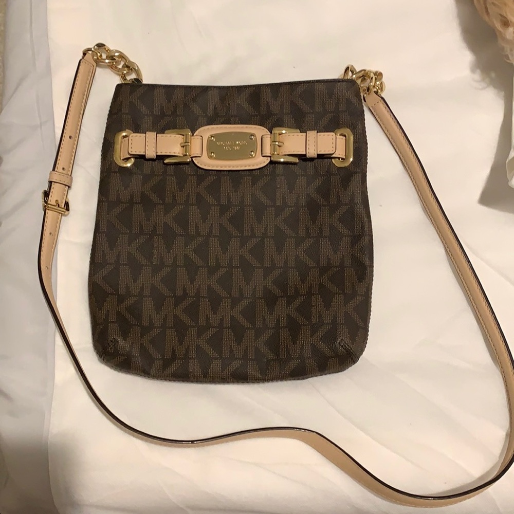 Michael Kors flat crossbody handbag
